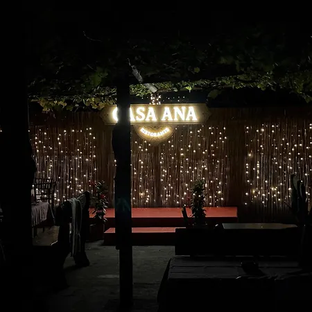 Grotto Laura By Casa Ana 住宿加早餐酒店